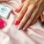Odtłuszczanie paznokci przed manicure – dlaczego to takie ważne?